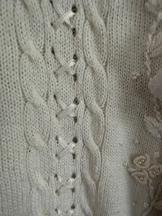Vintage 80s/90s Koret Ivory Sweater 3D Floral Pearl Bead Embroidery Sz M - Picture 8 of 12